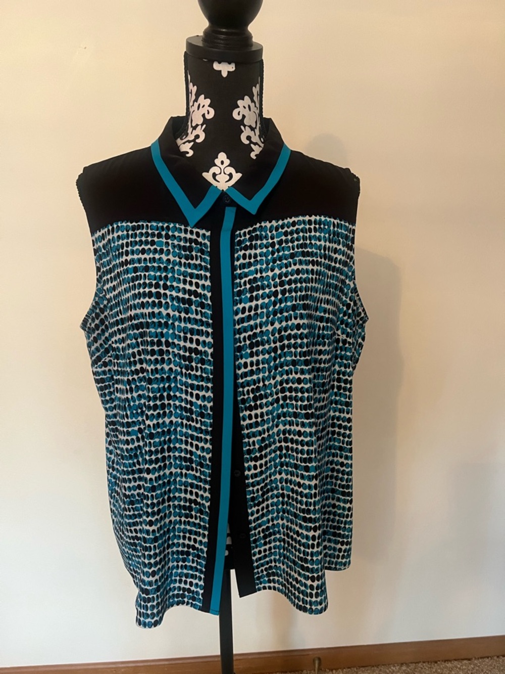 Calvin Klein Sleeveless Teal, Black and White Dot-Print Blouse